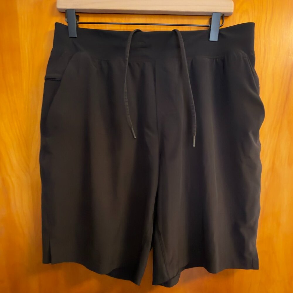 Lululemon Men's THE SHORT 9" Black Unlined Large